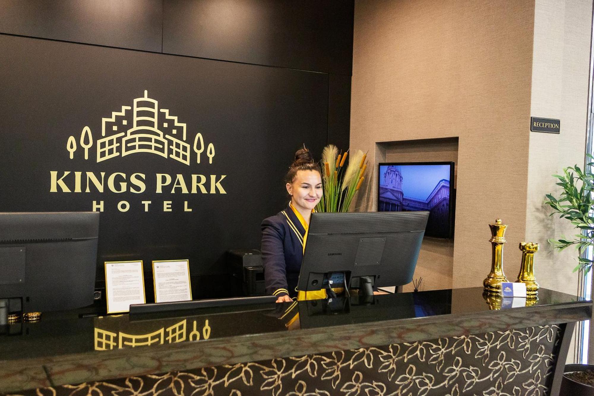 Kings Park Hotel Podgorica Exterior foto