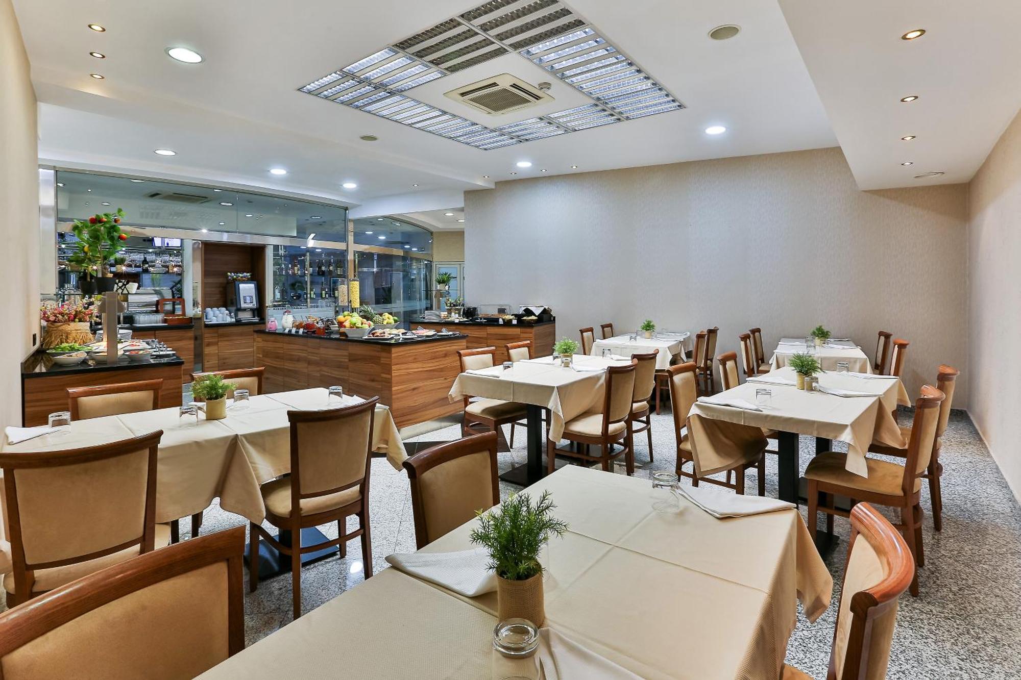 Kings Park Hotel Podgorica Exterior foto