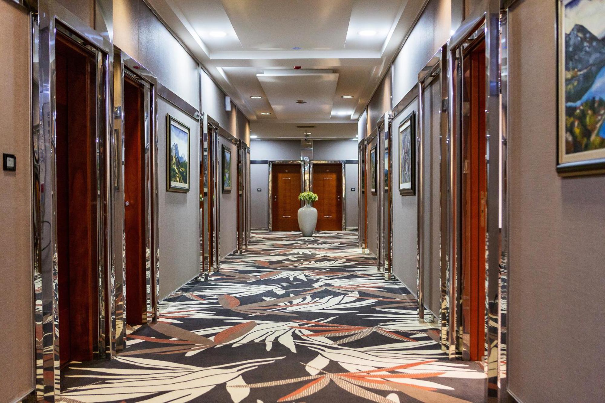 Kings Park Hotel Podgorica Exterior foto