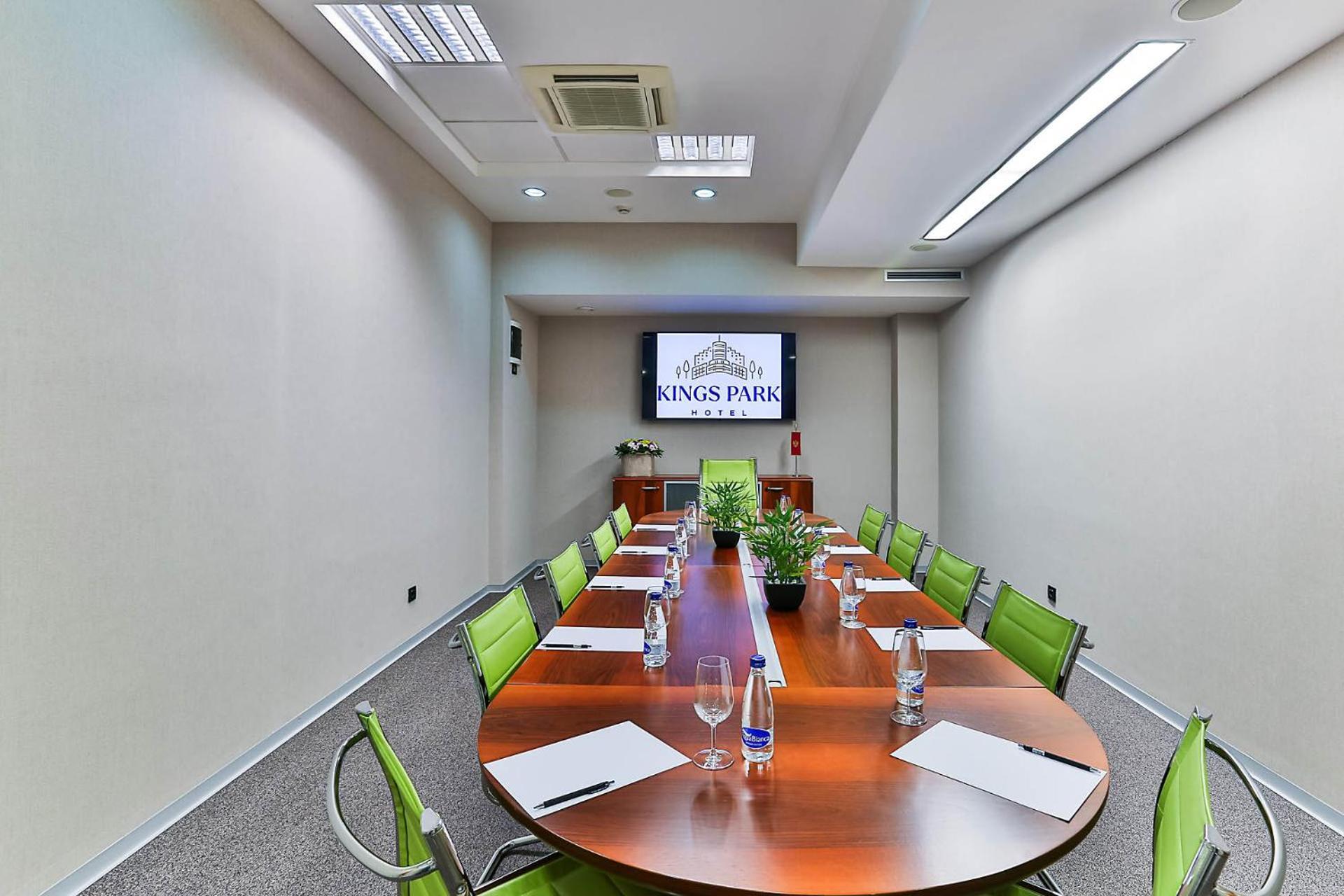 Kings Park Hotel Podgorica Exterior foto